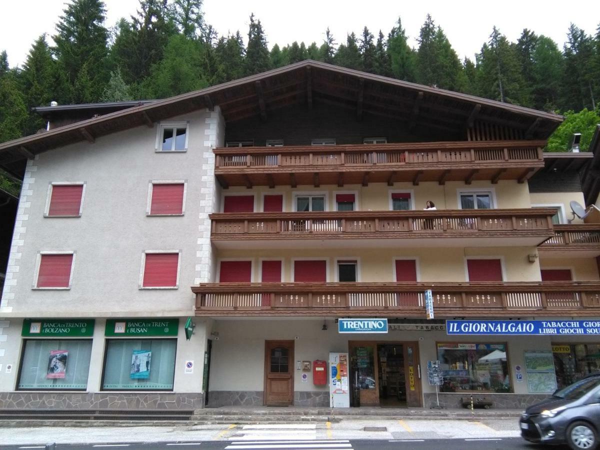 Il Giornalgaio Apartment Canazei Bagian luar foto
