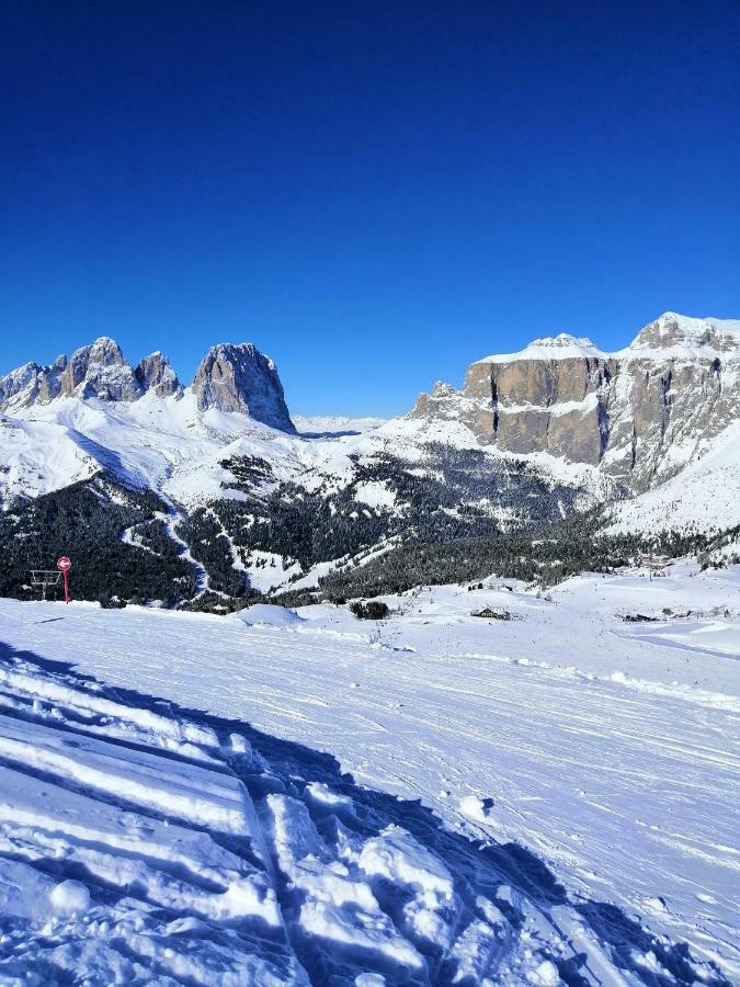 Il Giornalgaio Apartment Canazei Bagian luar foto